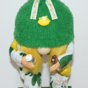 Misc Gnomes Girl with Coffee & Donut 1