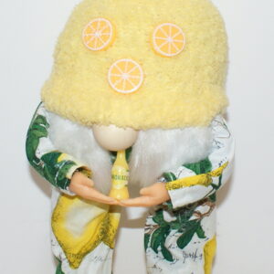 Misc Gnomes Girl with Lemonade